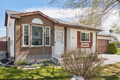 /international/us/2961-s-burlingame-dr-w-west-valley-city-ut-110106692749/