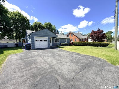 /international/us/142-lois-street-torrington-ct-110107958538/