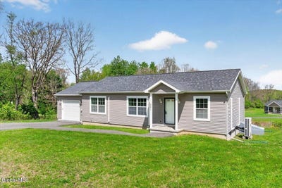 /international/us/581-pinewoods-troy-ny-110107991034/