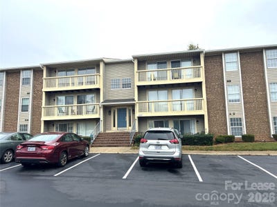 /international/us/1624-arlyn-circle-charlotte-nc-110107074710/