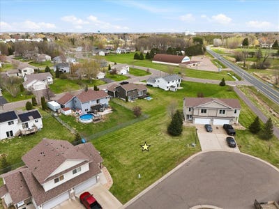 /international/us/940-950-s-rush-landing-court-rush-city-mn-110107796205/