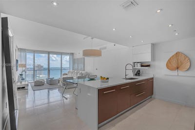/international/us/465-brickell-ave-miami-fl-110108479648/
