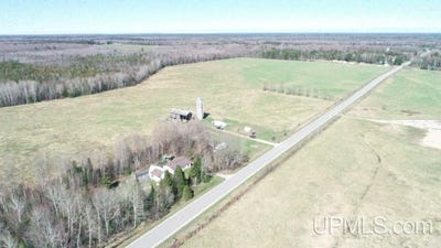 /international/us/14860-county-road-446-newberry-mi-110107939413/