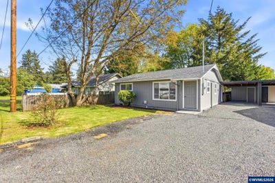 /international/us/1121-spruce-st-sweet-home-or-110107779214/