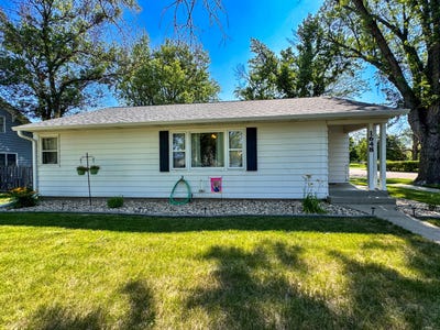 /international/us/1648-kansas-ave-se-huron-sd-110101049917/