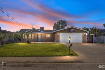 /international/us/2705-colleen-street-bakersfield-ca-110105362208/