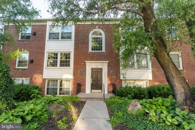 /international/us/349-homeland-southway-baltimore-md-110107169925/