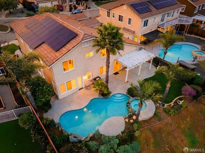 /international/us/1256-mokelumne-court-antioch-ca-110108825727/