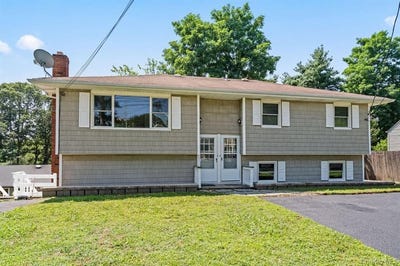 /international/us/49-georgia-street-east-northport-ny-110106853336/