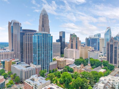 /international/us/210-n-church-street-charlotte-nc-110108532138/