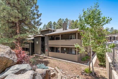 /international/us/1385-w-university-avenue-flagstaff-az-110100338210/