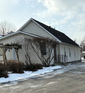 /international/us/1221-altamont-avenue-schenectady-ny-110105112839/