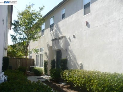 /international/us/16861-wren-haven-san-diego-ca-110108143385/