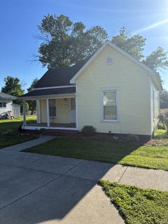 /international/us/809-n-mason-street-bicknell-in-110108661630/