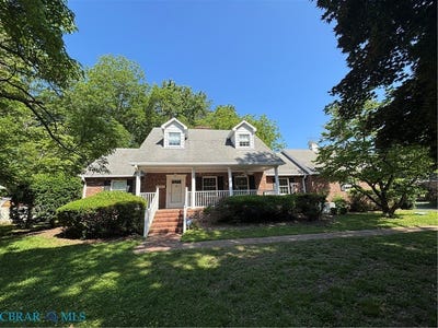 /international/us/1340-riverview-drive-west-point-va-110108409999/