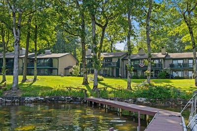 /international/us/28-toxaway-point-lake-toxaway-nc-110100801223/?lang=zh-tw