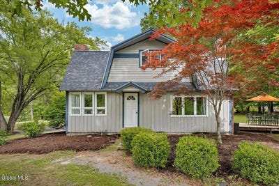 /international/us/52-ruggles-road-saratoga-springs-ny-110109515841/