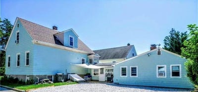 /international/us/38-hilltop-avenue-middletown-ri-110106843446/