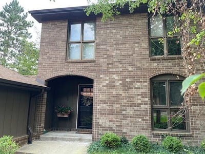 /international/us/3646-woodcliff-drive-kalamazoo-mi-110100918422/