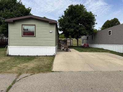 /international/us/31-maple-grove-avenue-jefferson-wi-110108551917/