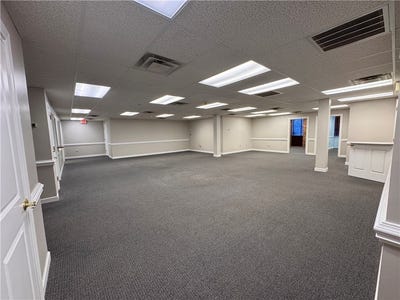 /international/us/2315-n-main-street-anderson-sc-110103505099/