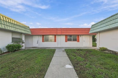 /international/us/1802-bedford-lane-sun-city-center-fl-110120487805/