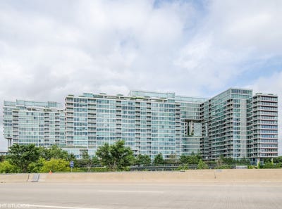 /international/us/9655-woods-drive-skokie-il-110108930681/