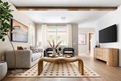 /international/us/27378-harrier-court-valencia-ca-110120513888/
