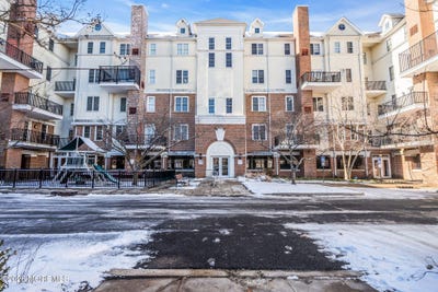 /international/us/944-madison-avenue-lakewood-nj-110105336662/