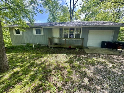 /international/us/700-bon-gor-court-columbia-mo-110107809411/