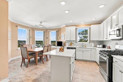 /international/us/7-centre-street-ocean-twp-nj-110120419645/
