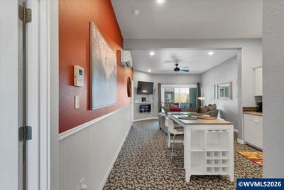 /international/us/229-commercial-st-ne-salem-or-110107161986/
