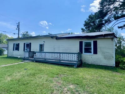 /international/us/10720-winterham-road-amelia-court-house-va-110100861591/
