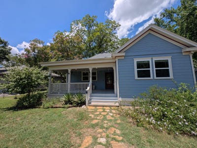 /international/us/325-s-frio-st-lockhart-tx-110100303229/?lang=zh-tw