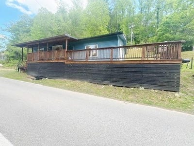 /international/us/982-hwy-3400-jenkins-ky-110107718044/