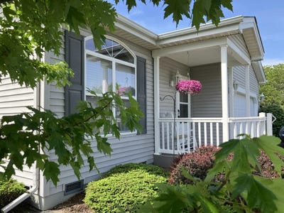 /international/us/3507-crown-court-grayslake-il-110108468099/