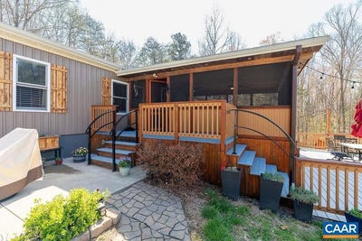 /international/us/7234-three-notch-rd-louisa-va-110106960158/