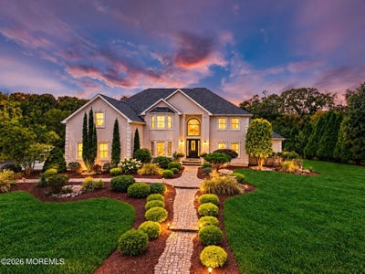 /international/us/14-diamond-hill-road-marlboro-nj-110120056140/