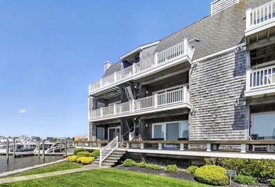 /international/us/1401-harbour-cv-somers-point-nj-110107897828/