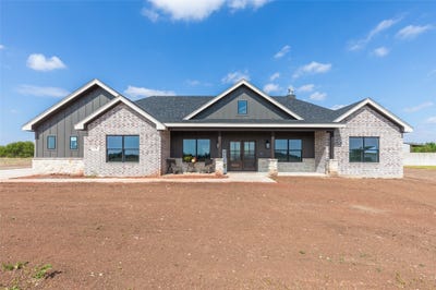 /international/us/138-northwind-trail-ovalo-tx-110119656296/
