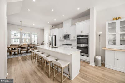 /international/us/1781-cherry-birch-street-dumfries-va-110110105584/