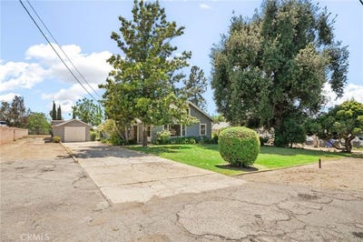 /international/us/35209-avenue-e-yucaipa-ca-110108342641/