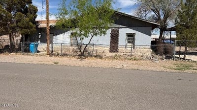 /international/us/15221-los-angeles-street-clint-tx-110108536451/