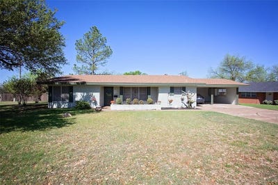/international/us/914-fairview-street-graham-tx-110107006049/