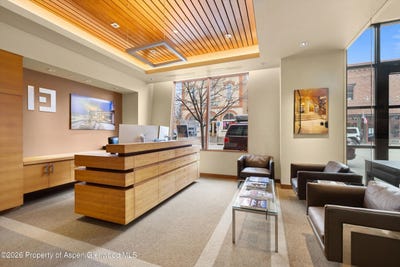 /international/us/311-main-street-carbondale-co-110106006892/