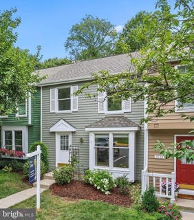 /international/us/1526-poplar-grove-drive-reston-va-110101197329/