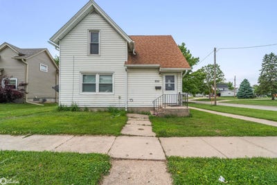 /international/us/935-spring-street-grinnell-ia-110108426846/