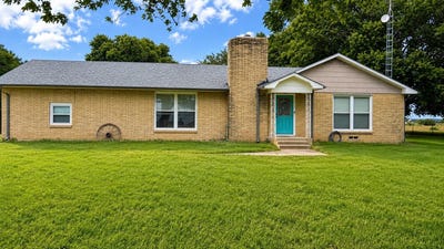 /international/us/1444-county-road-218-gainesville-tx-110108816967/