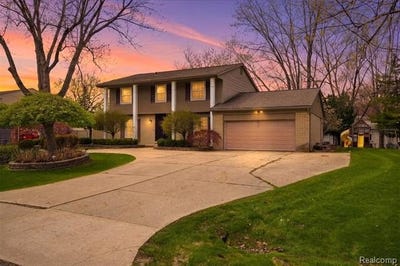 /international/us/5701-tequesta-court-west-bloomfield-twp-mi-110107512263/