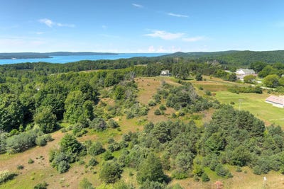 /international/us/00z0-beulah-highway-beulah-mi-110090954979/